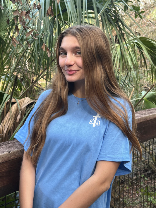 8:11 T-shirt in Blue